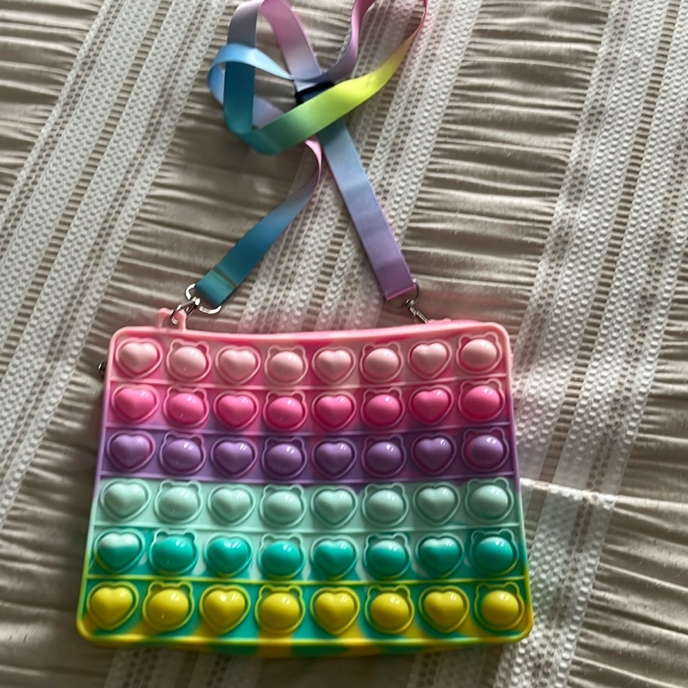 Fidget/pocketbook